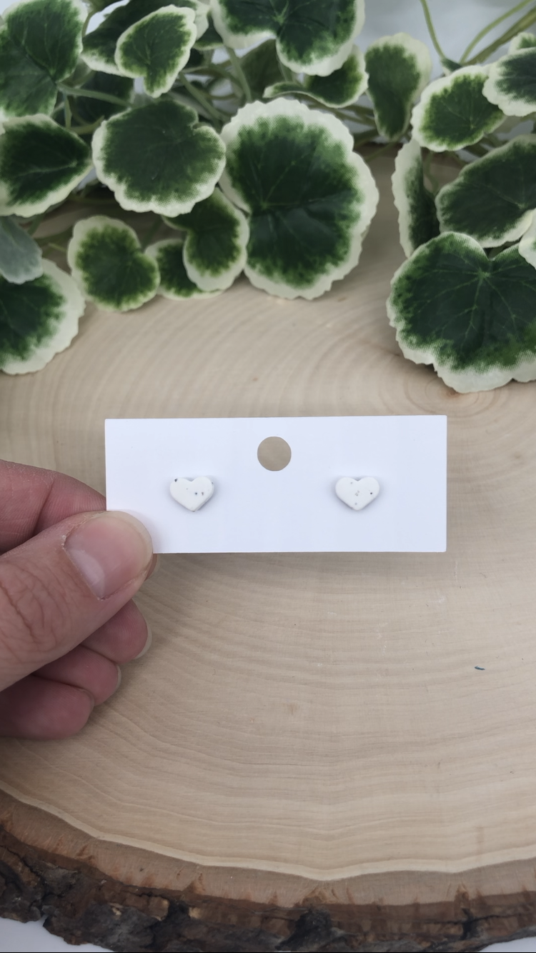 Micro Heart Studs