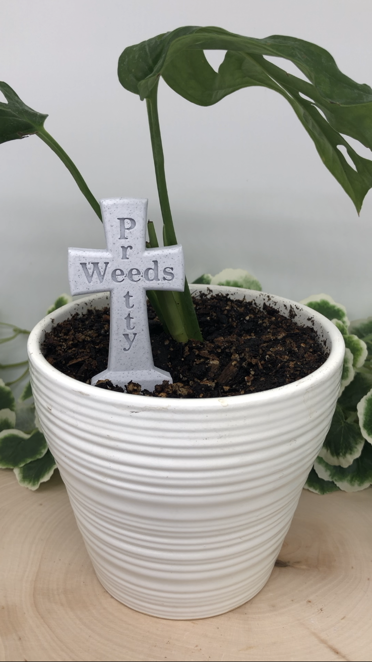 Tomato Headstone Plant Marker (Pretty Weeds)