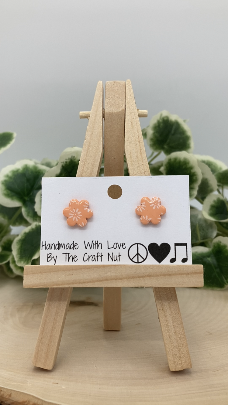 Daisy Flower Studs