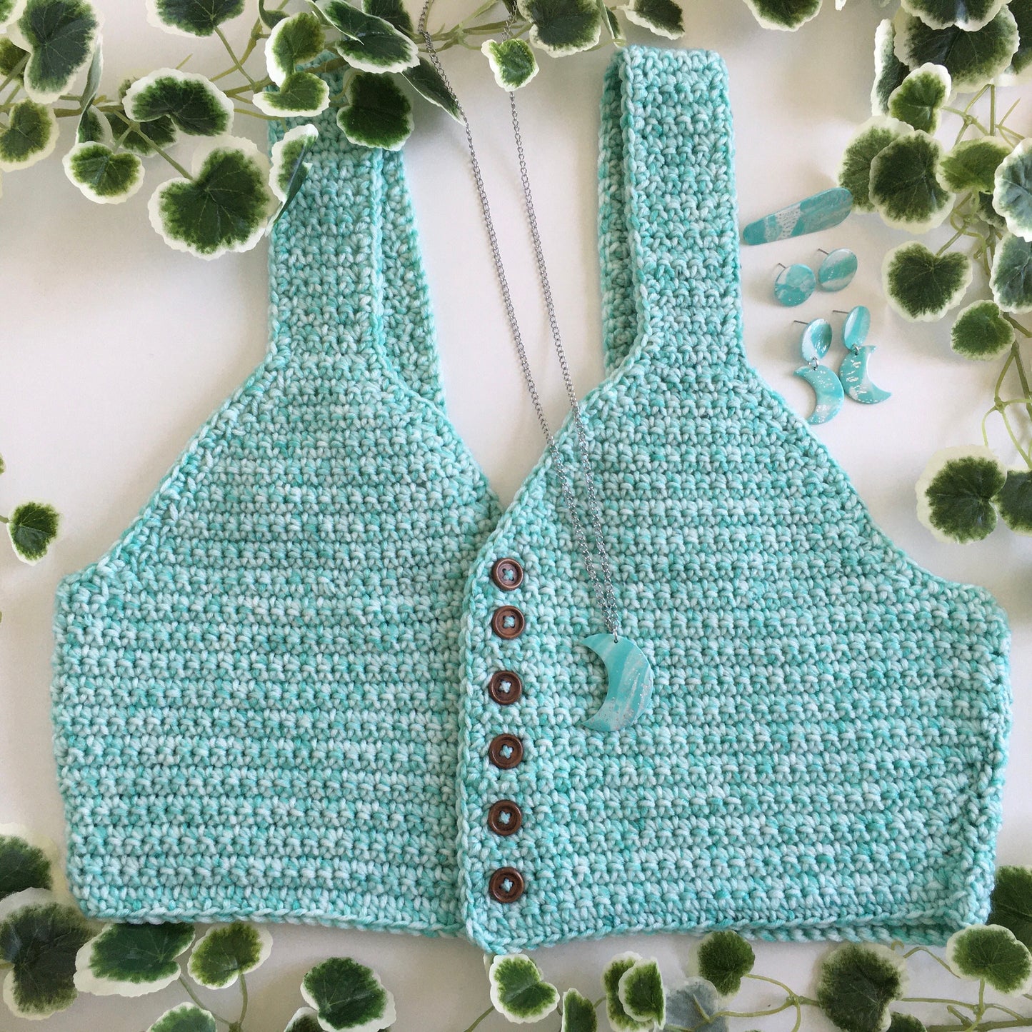 Teal Marble Jewelry Set - Necklace, 2 Pairs of Earrings, & a Hairclip