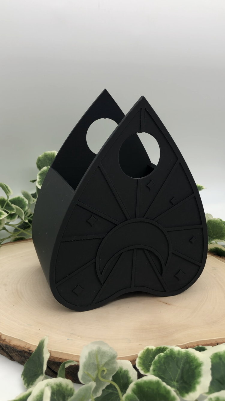 Planchette Planter