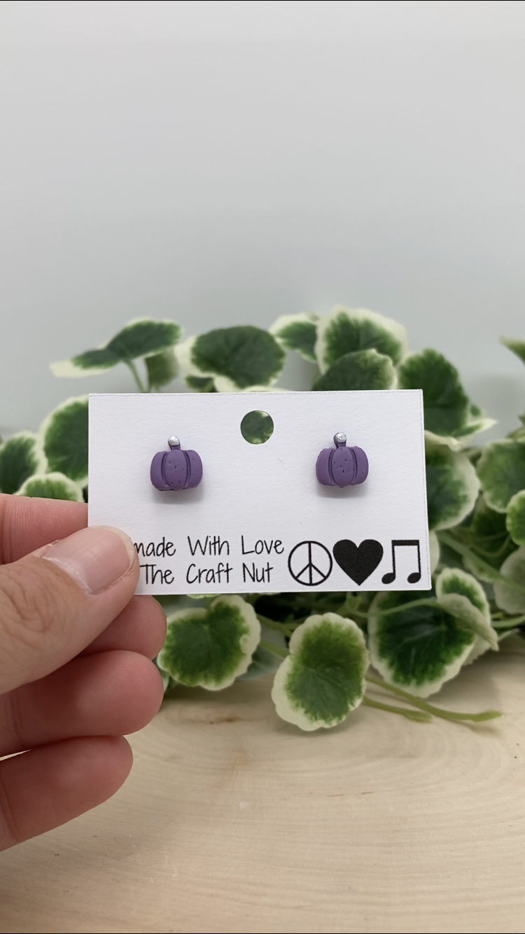 Mini Pumpkin Studs